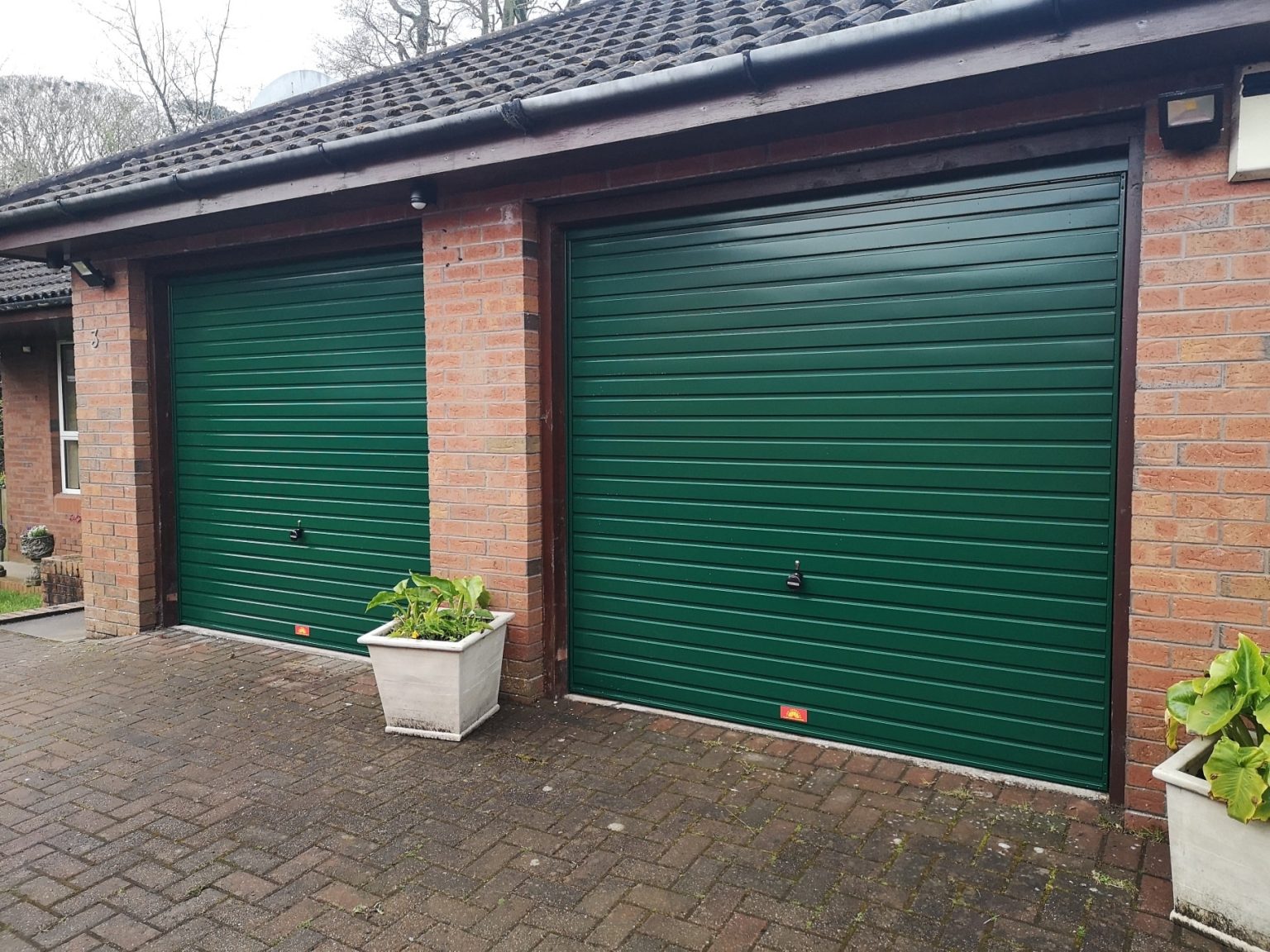 up-and-over-tom-johnston-garage-doors-belfast-garage-door-repairs-in